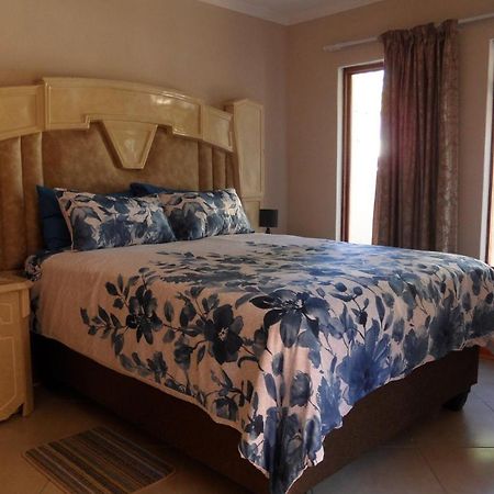 Garden Wing Lejlighed Upington Eksteriør billede